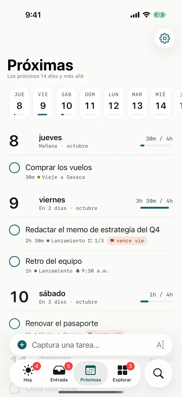 Próximas en el iPhone: una franja con los siguientes catorce días, y luego cada día con sus tareas y su tiempo planeado